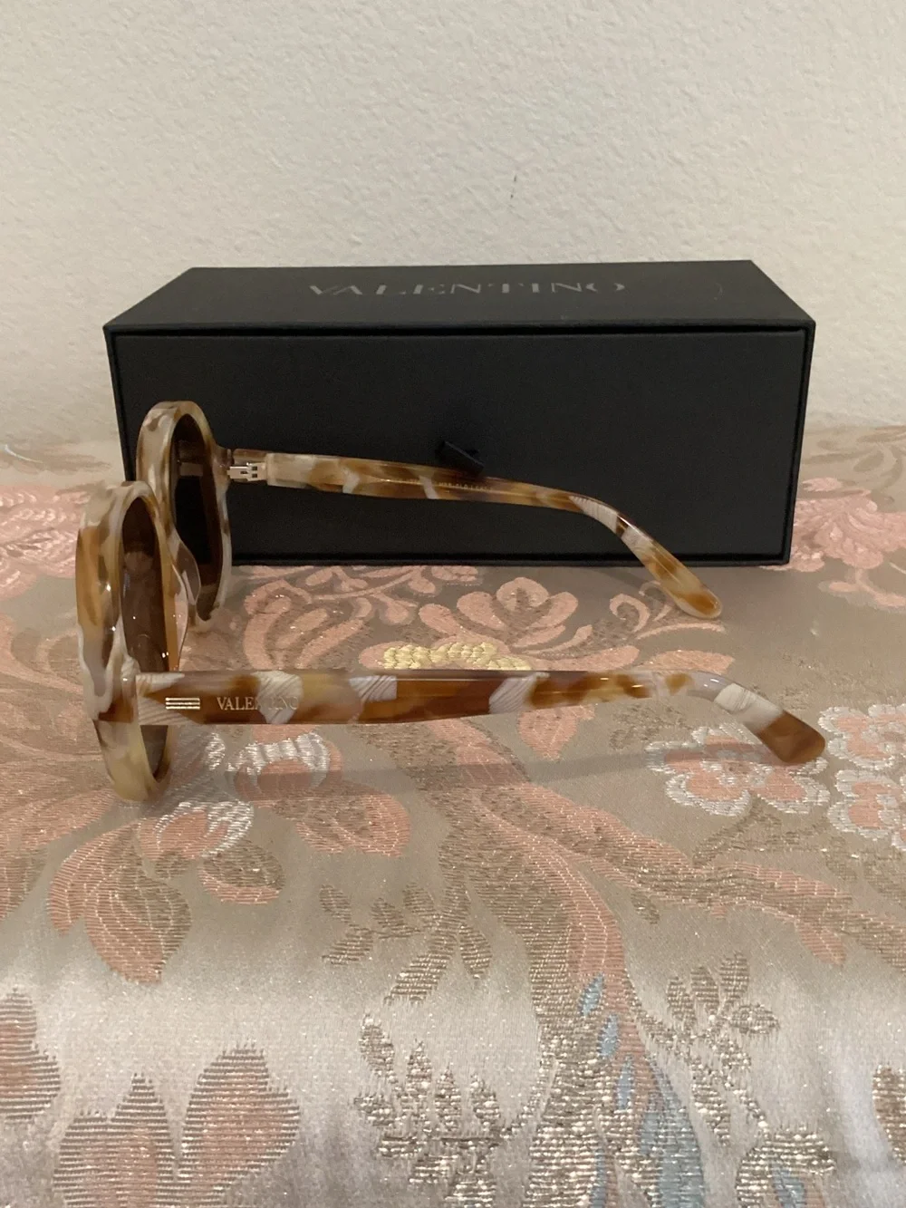 Valentino Garavani Patterned Sunglasses